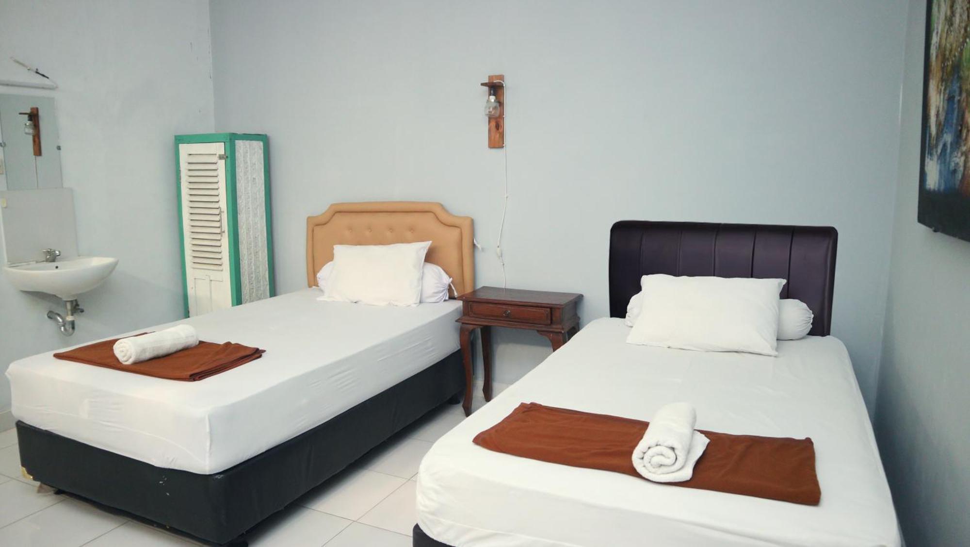 Budarno Homestay Kejayan Exterior photo